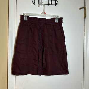 H&M maroon skirt